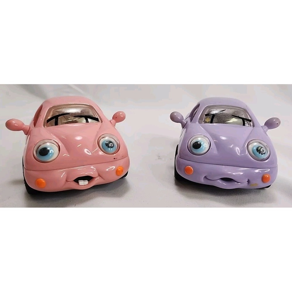 Chevron Cars "Zachary Zoomer & Dylan Dasher" Vtg Collectible Toy Cars No 22 & 32